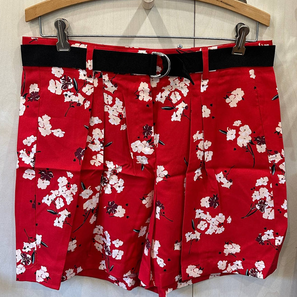 ESPRIT Floral Bermuda Shorts SZ 8 Red White 100% Lyocell NEW With Belt Pleated - Picture 9 of 9